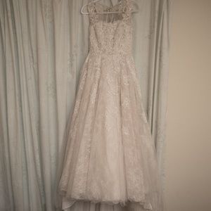 ESSENCE OF AUSTRALIA WEDDING DRESS
